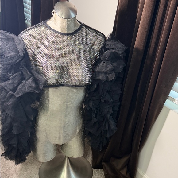 Black Sheer Ruffle Sleeve Crop Top - Picture 2 of 4